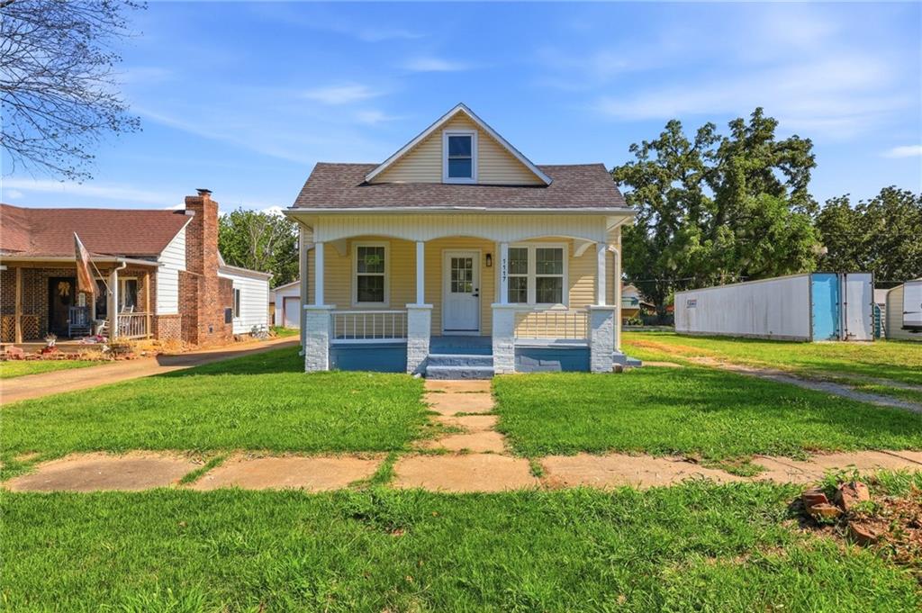Listing Photo MLS #HMS2631905