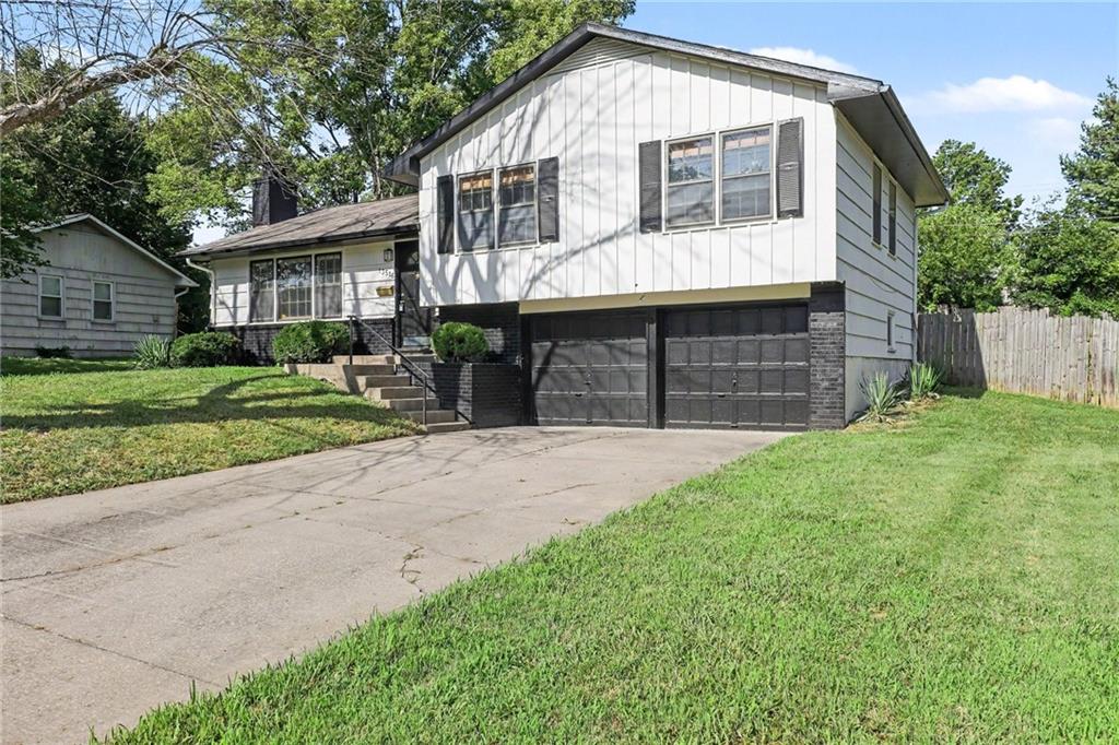 Listing Photo MLS #HMS2632211