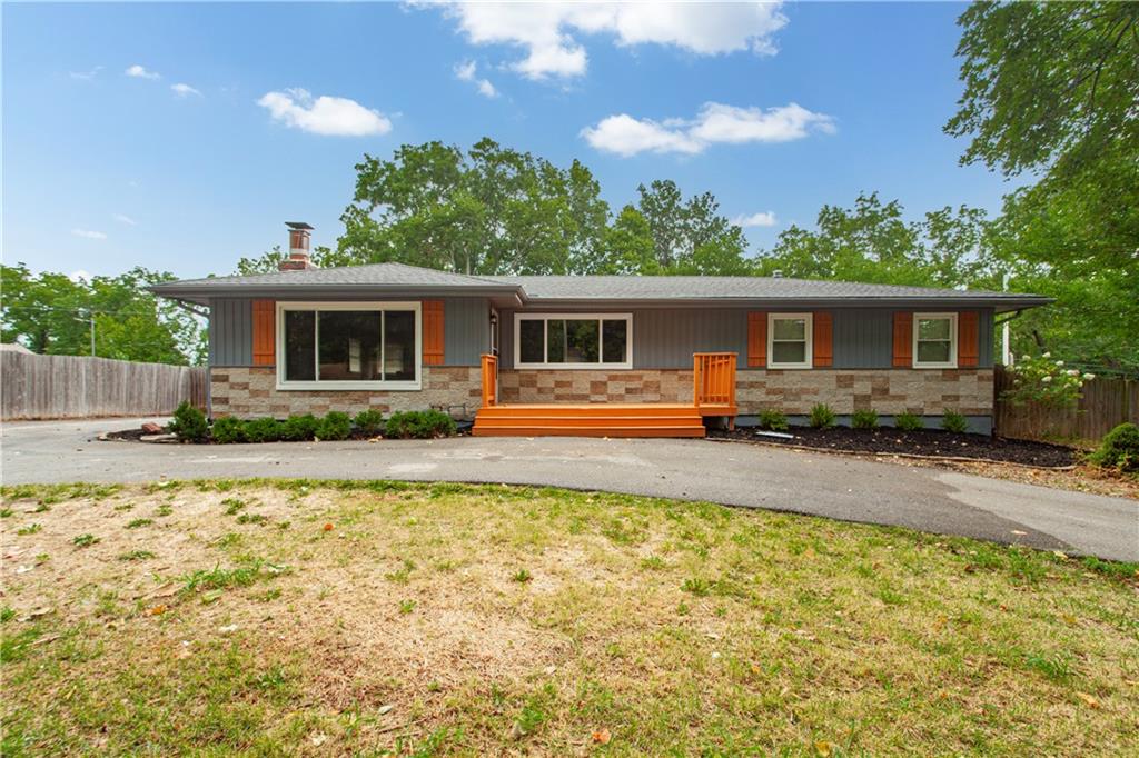 Listing Photo MLS #HMS2632410