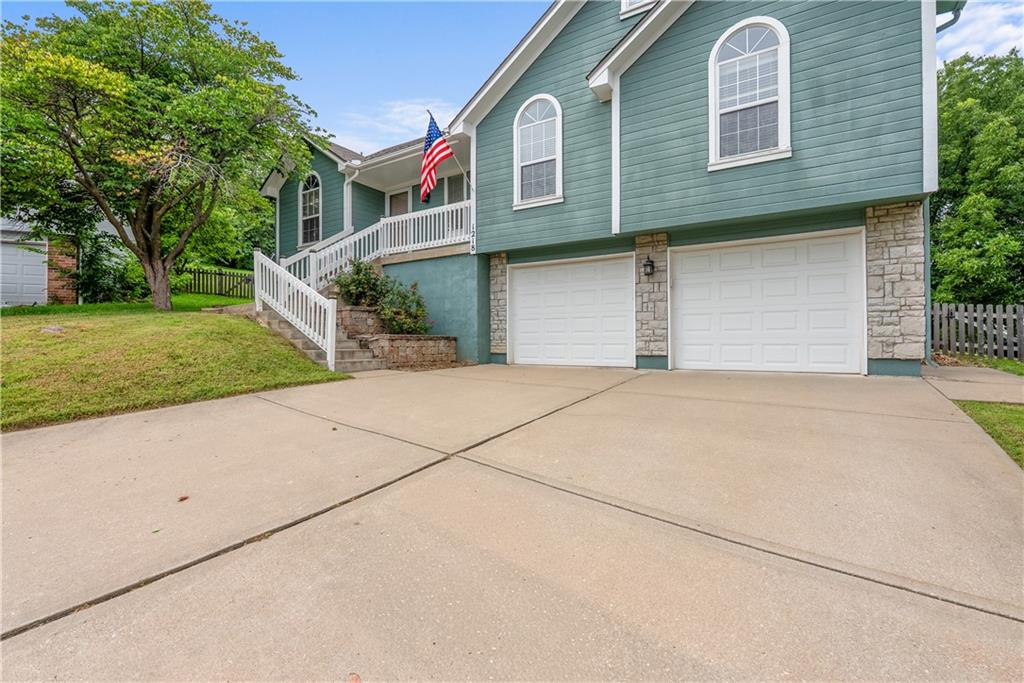Listing Photo MLS #HMS2632415