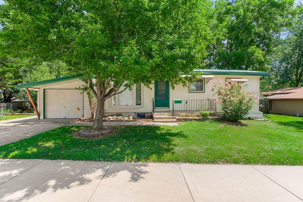 Listing Photo MLS #HMS2632427