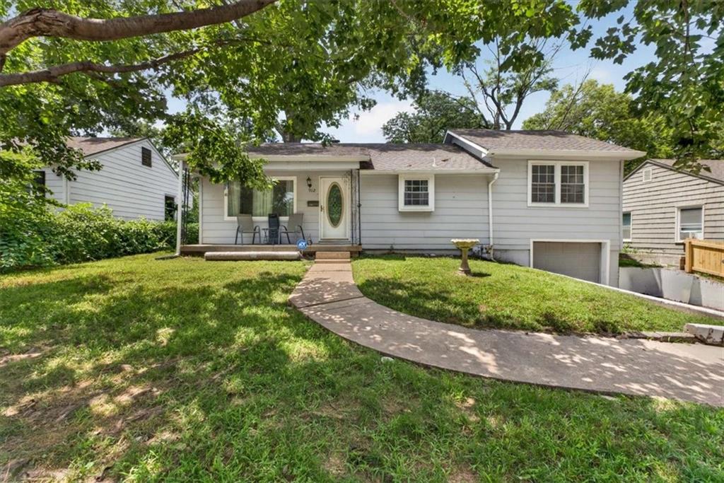 Listing Photo MLS #HMS2632539