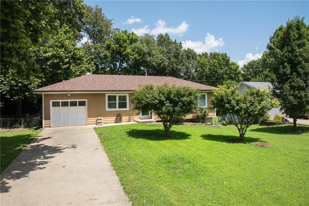Listing Photo MLS #HMS2632624