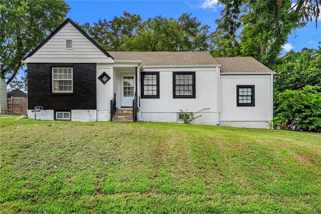 Listing Photo MLS #HMS2632799