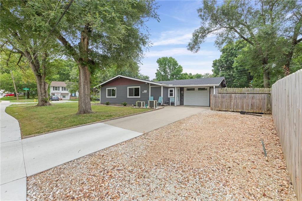 Listing Photo MLS #HMS2632814