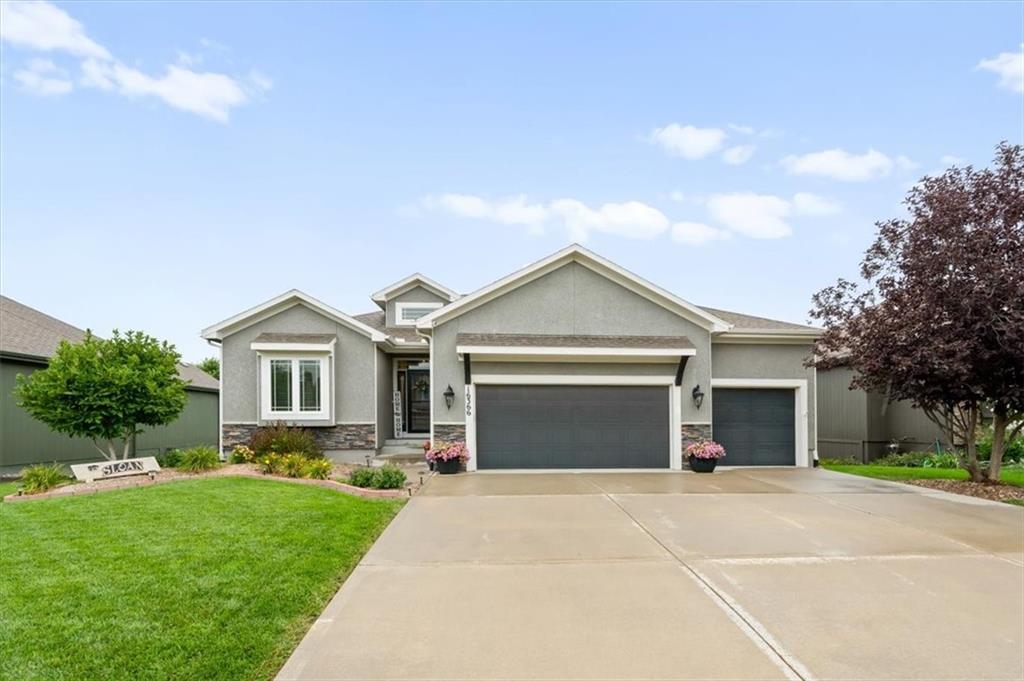 Listing Photo MLS #HMS2632899