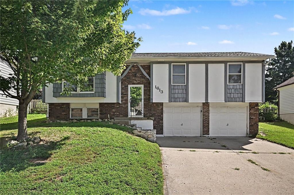 Listing Photo MLS #HMS2632921
