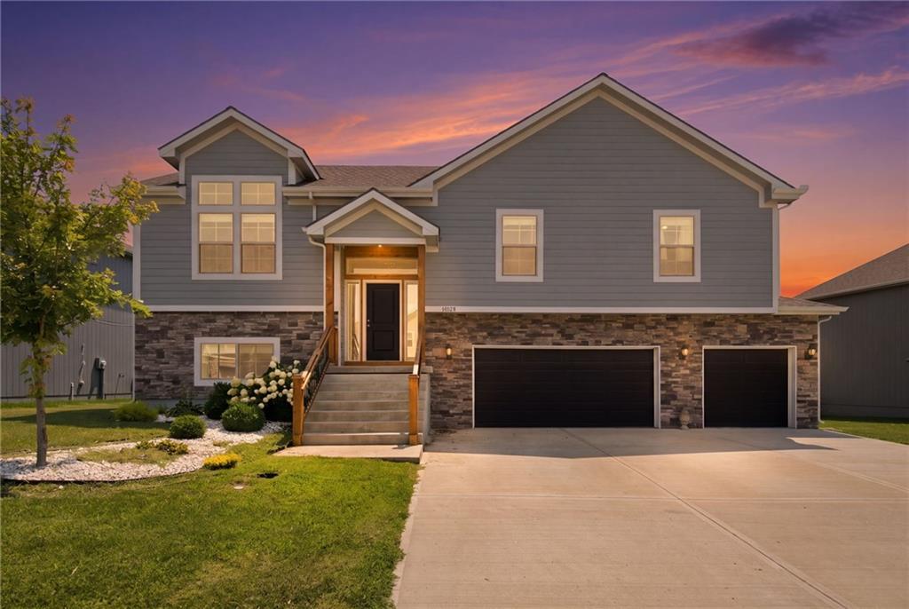 Listing Photo MLS #HMS2632930