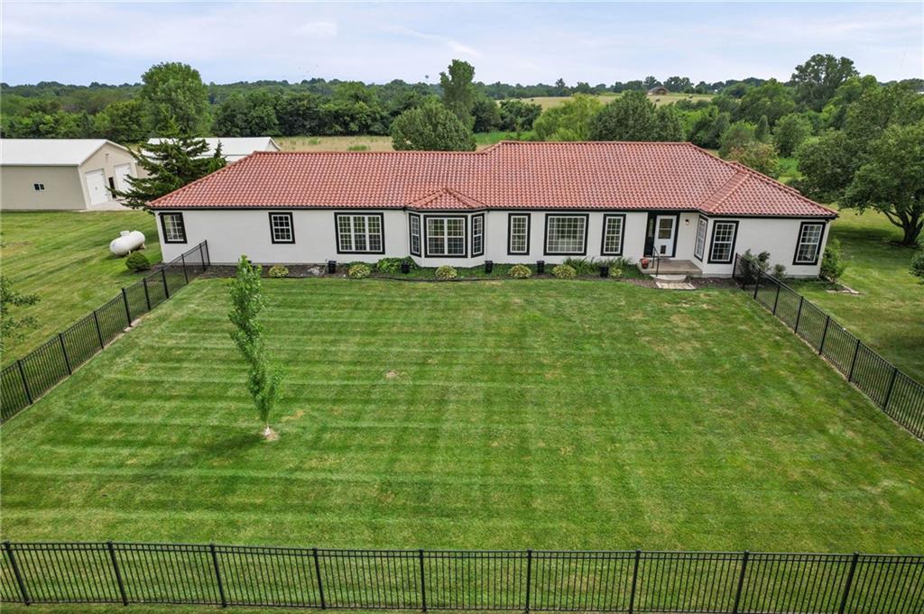 Listing Photo MLS #HMS2632992