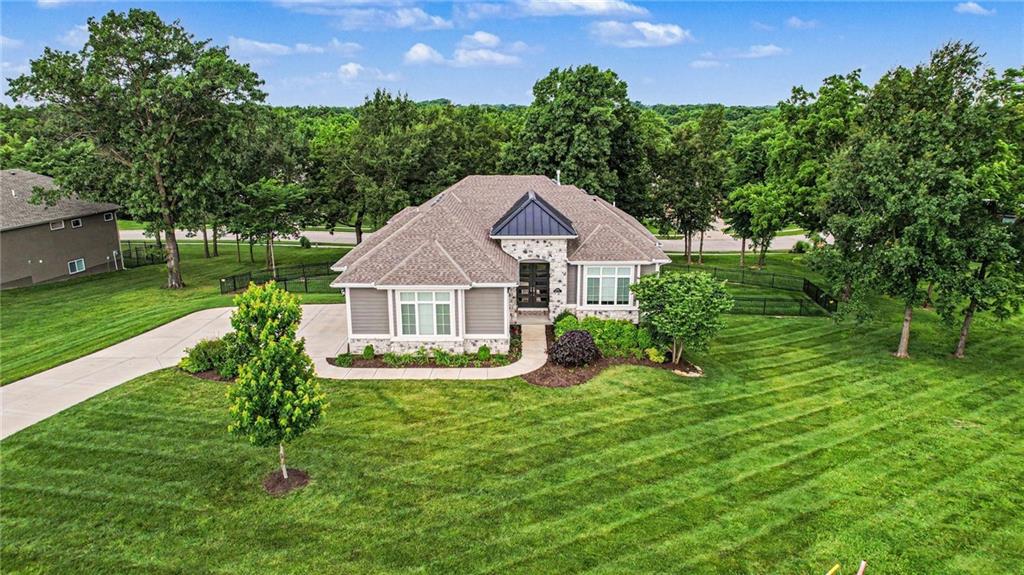 Listing Photo MLS #HMS2633085