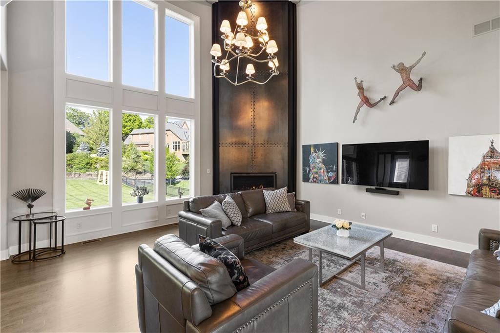 Listing Photo MLS #HMS2633109