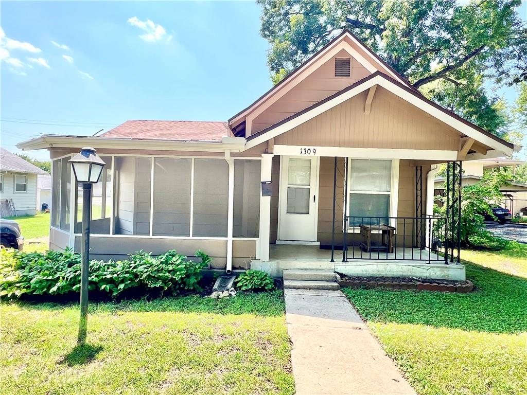Listing Photo MLS #HMS2633479