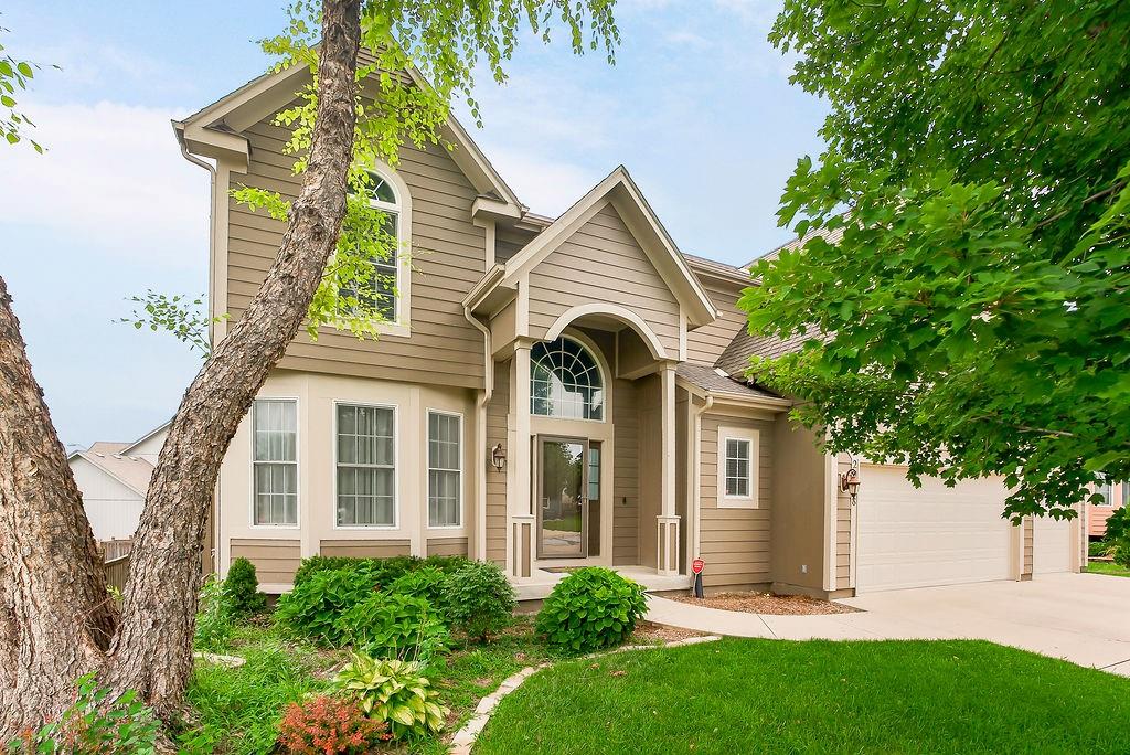 Listing Photo MLS #HMS2633604
