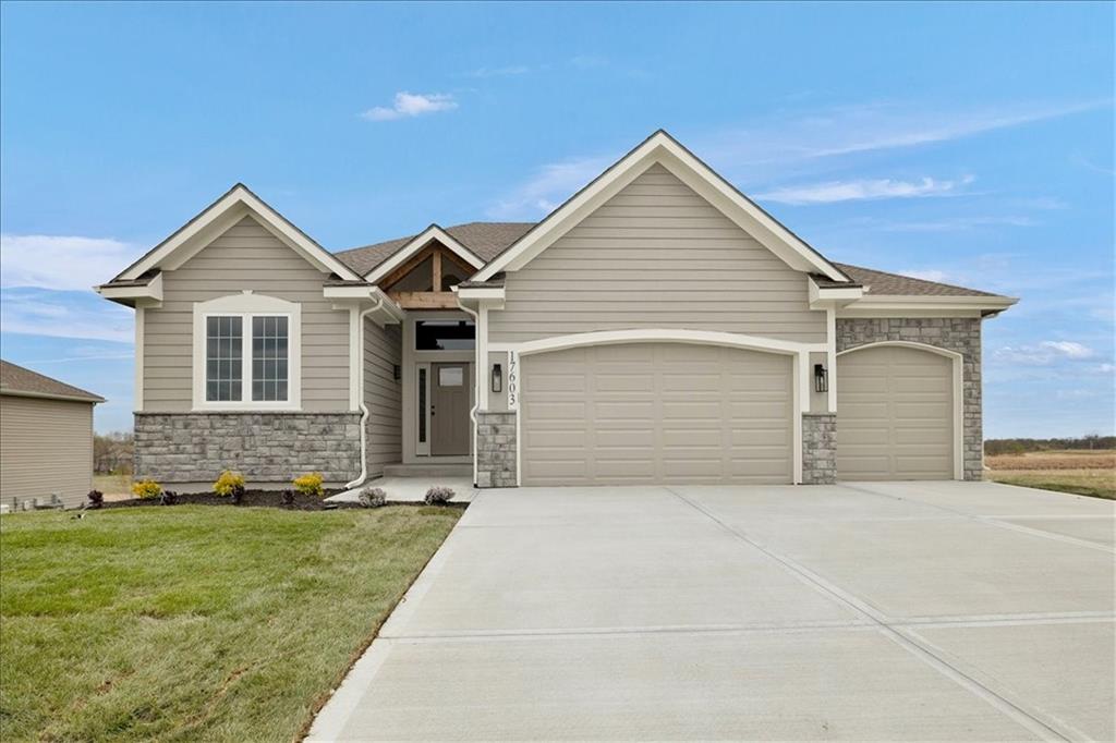 Listing Photo MLS #HMS2633656