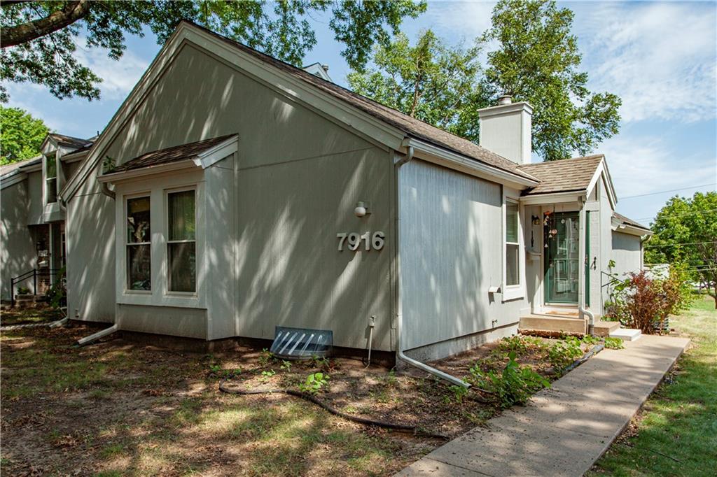 Listing Photo MLS #HMS2633747