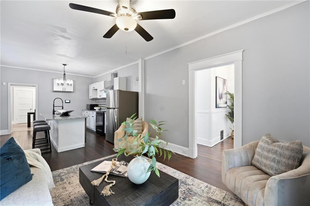 Listing Photo MLS #HMS2633883