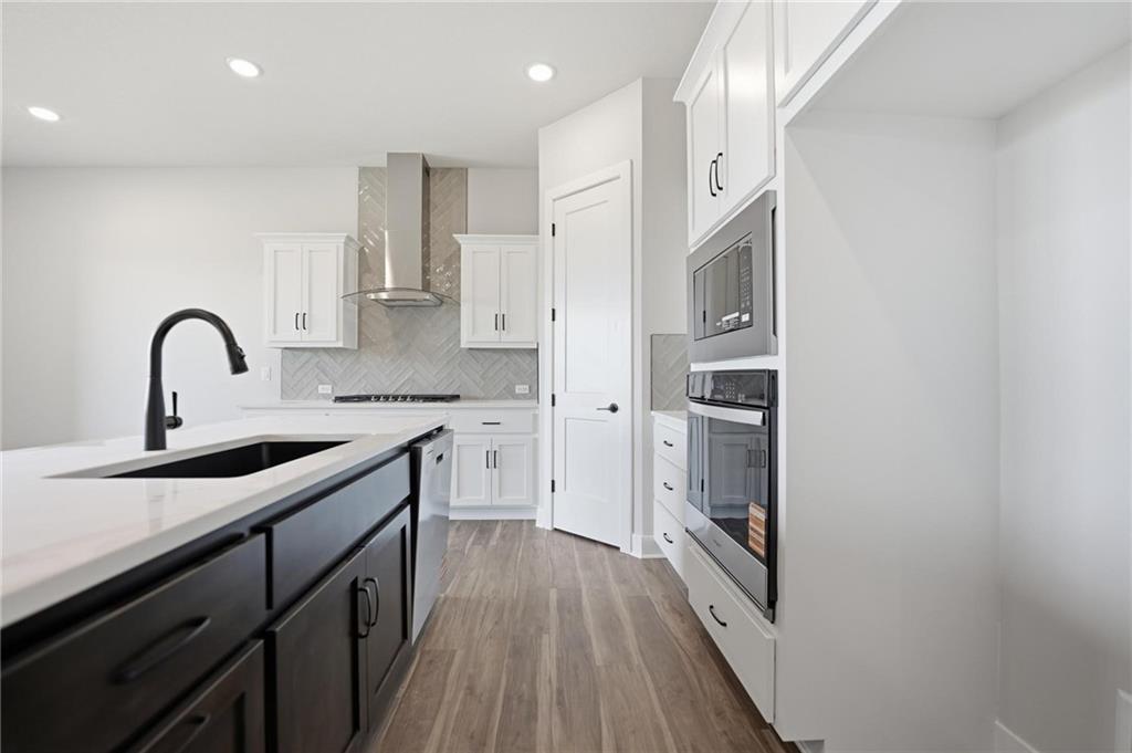 Listing Photo MLS #HMS2633948