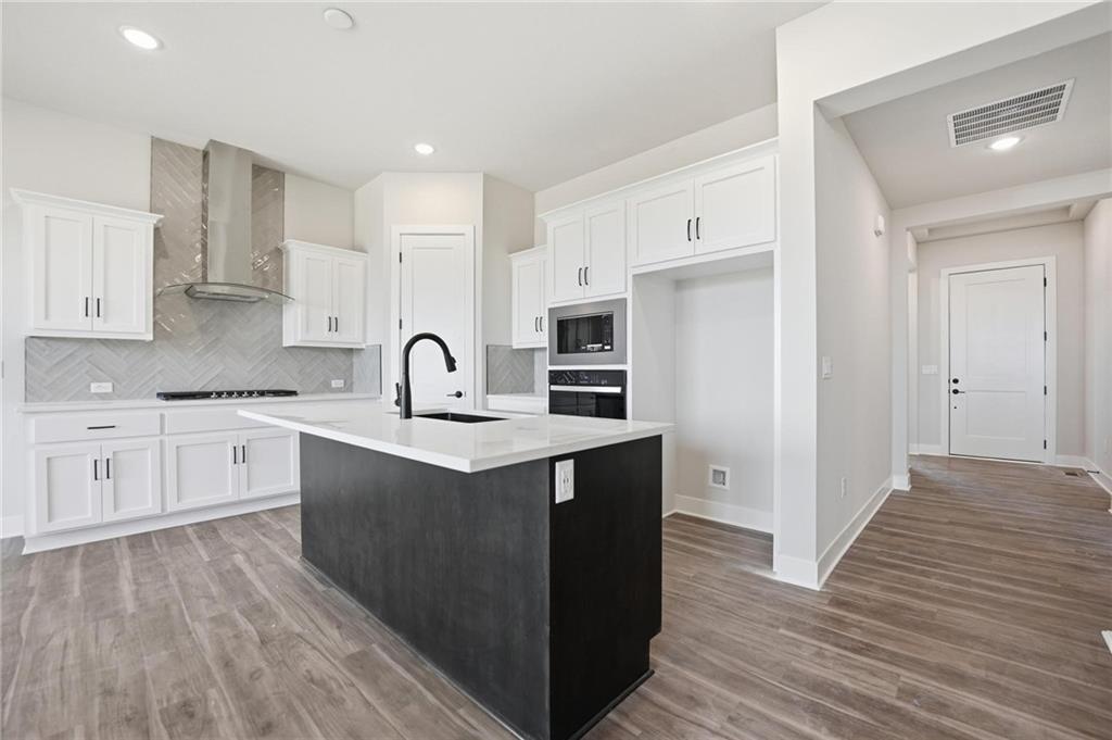 Listing Photo MLS #HMS2633956