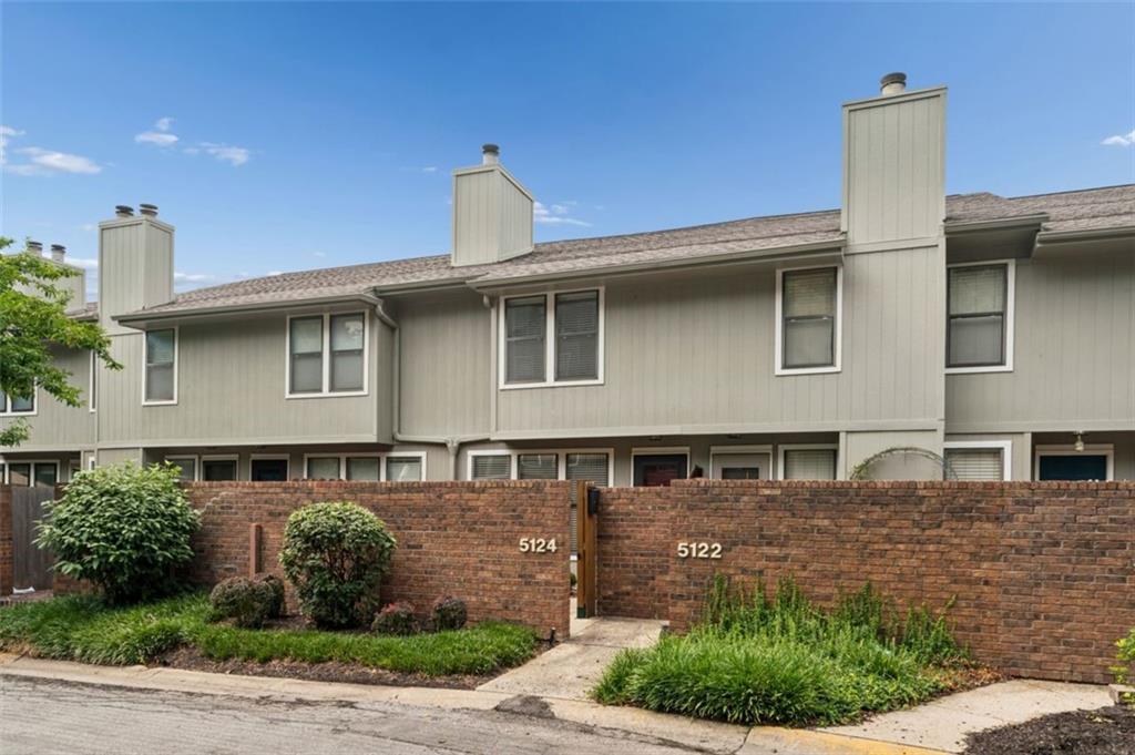 Listing Photo MLS #HMS2634015