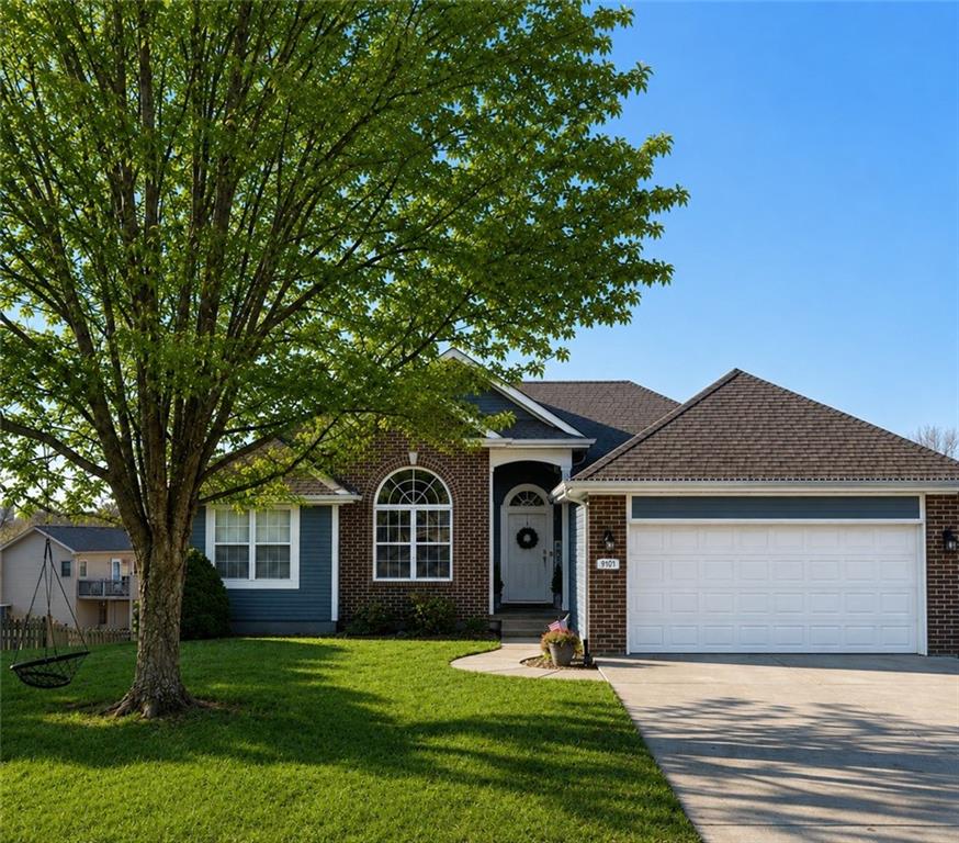 Listing Photo MLS #HMS2634067