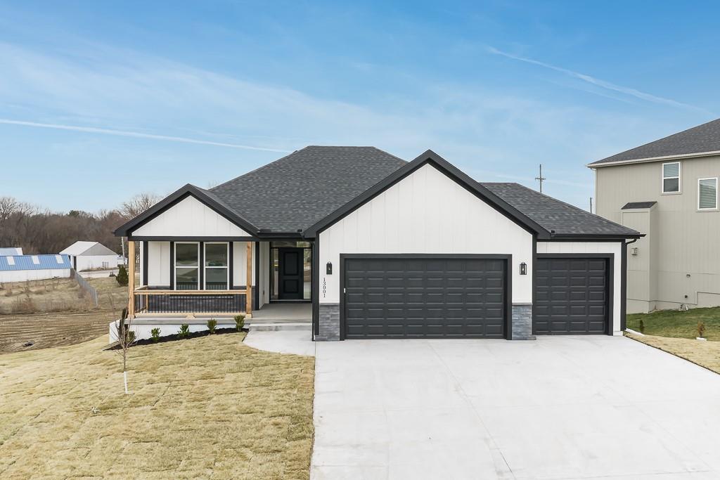 Listing Photo MLS #HMS2634172