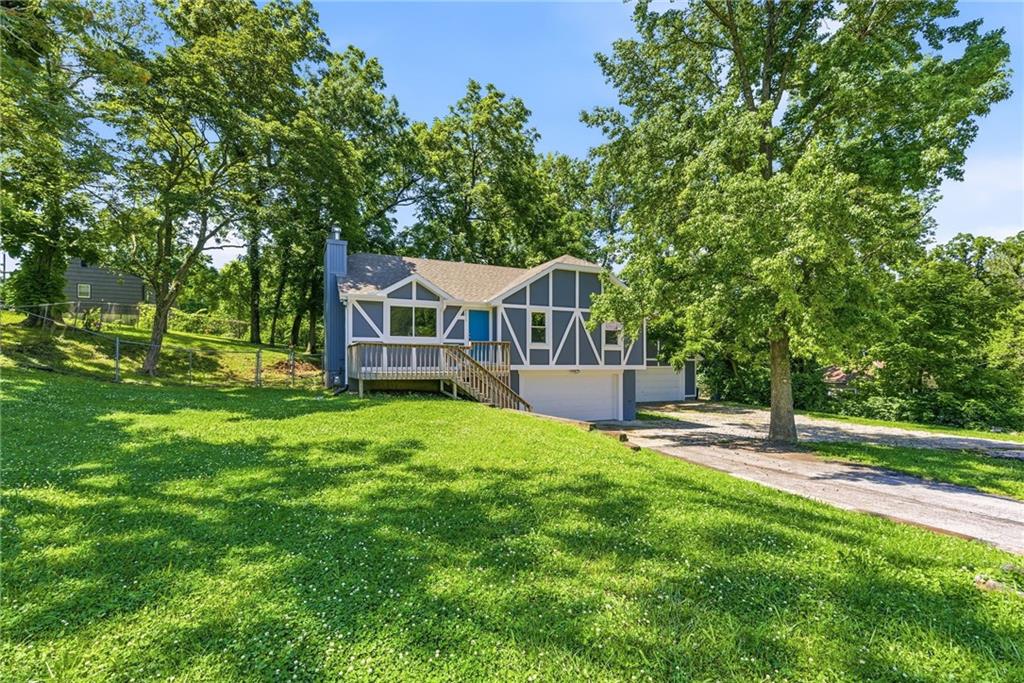Listing Photo MLS #HMS2634247