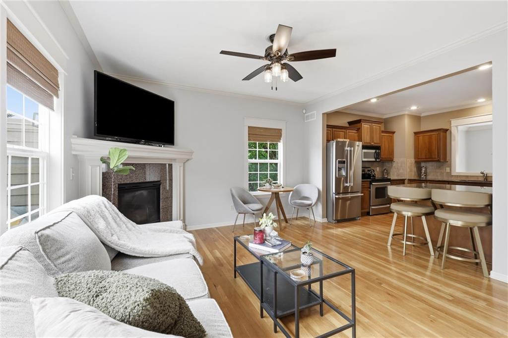 Listing Photo MLS #HMS2634293