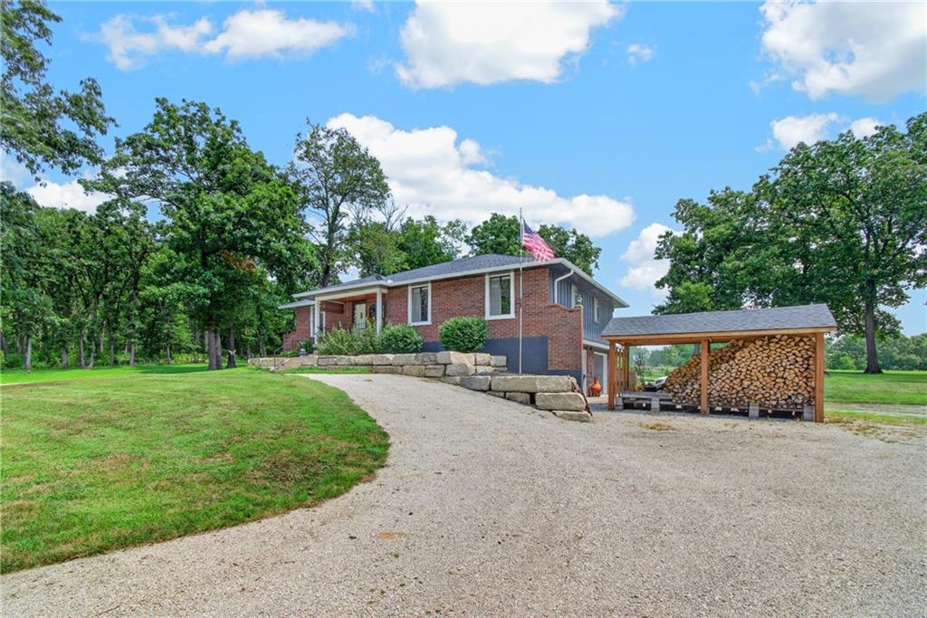 Listing Photo MLS #HMS2634315