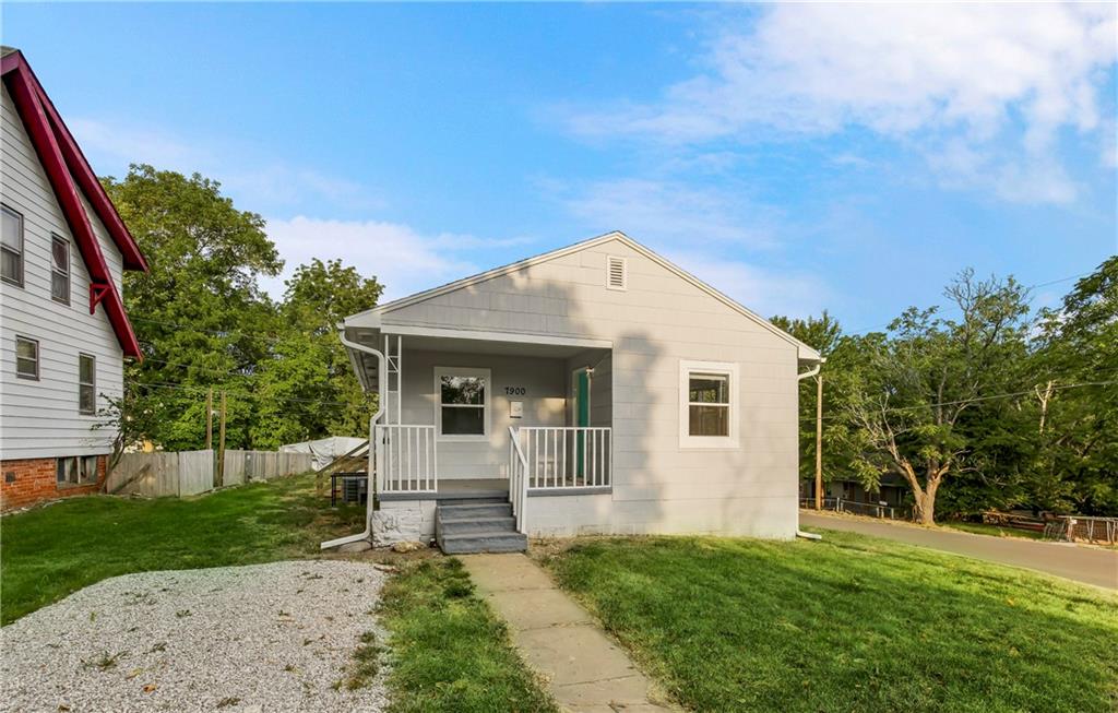 Listing Photo MLS #HMS2634340