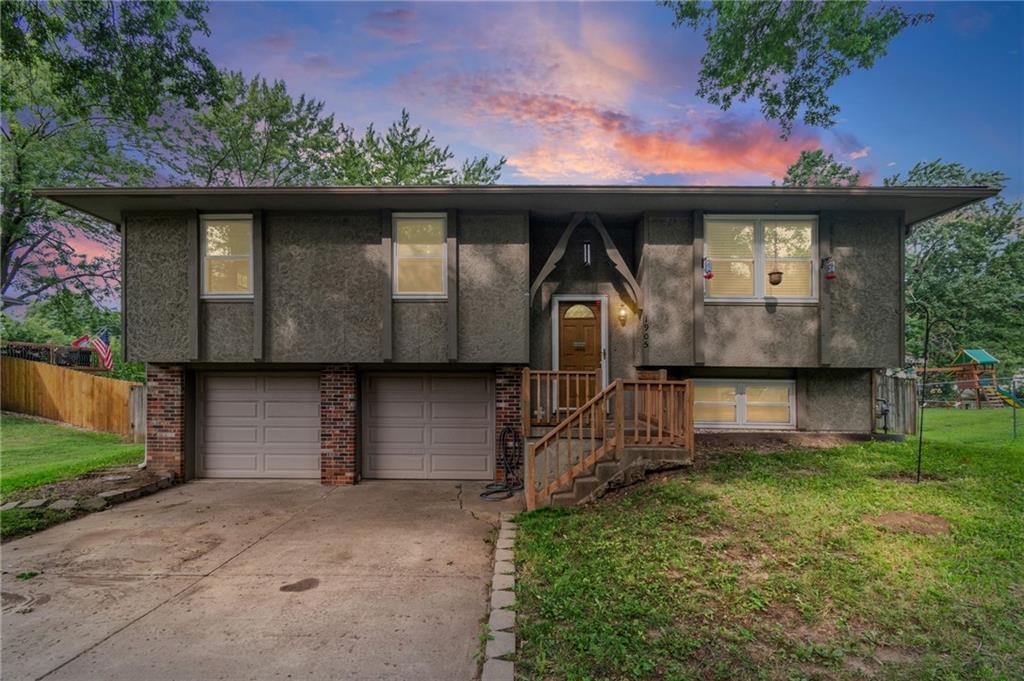 Listing Photo MLS #HMS2634359