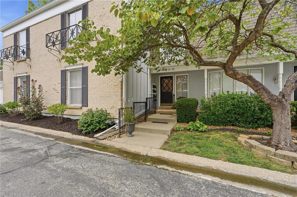 Listing Photo MLS #HMS2634408