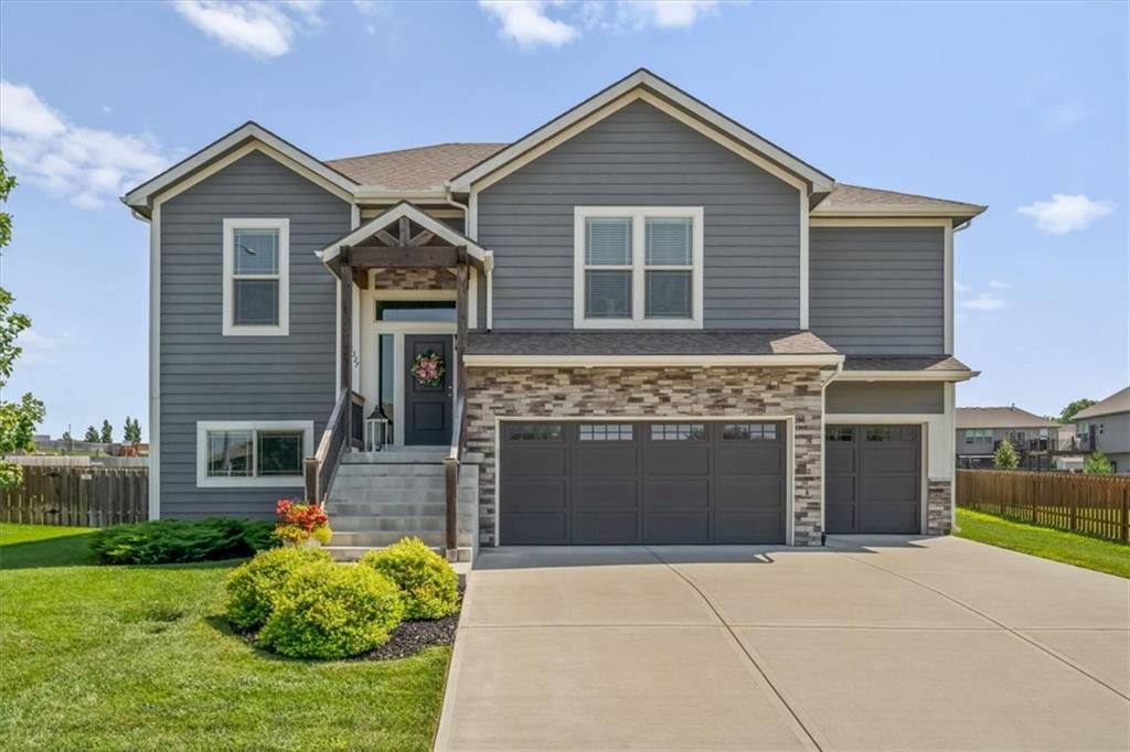 Listing Photo MLS #HMS2634416