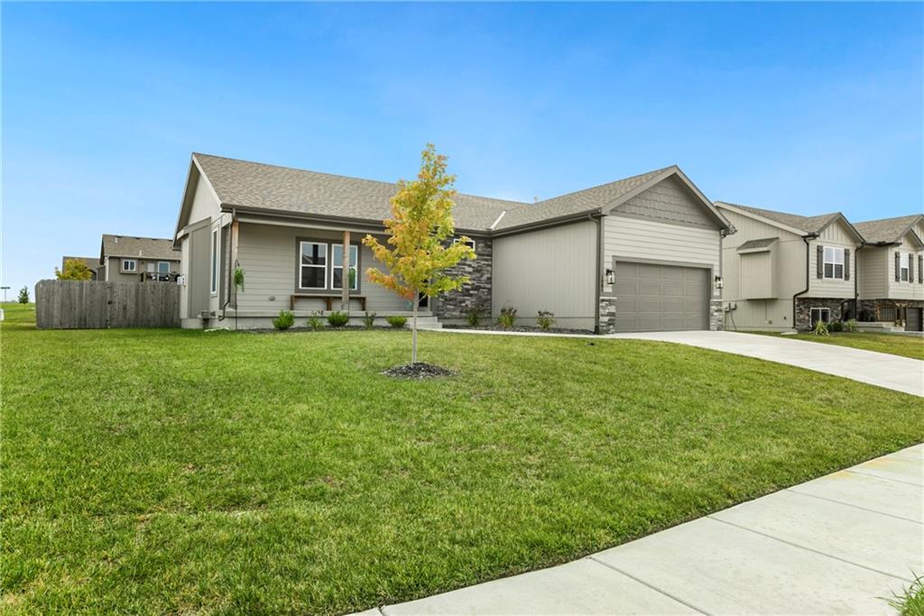 Listing Photo MLS #HMS2634421