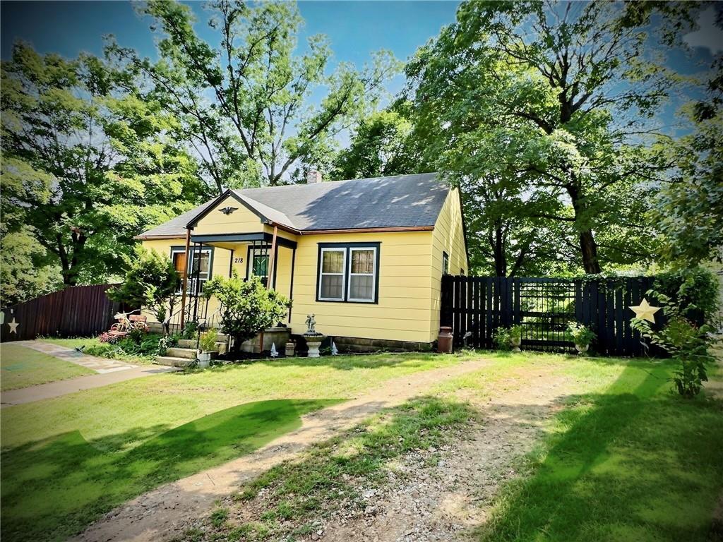 Listing Photo MLS #HMS2634427