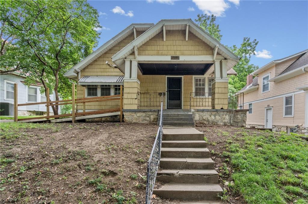 Listing Photo MLS #HMS2634496