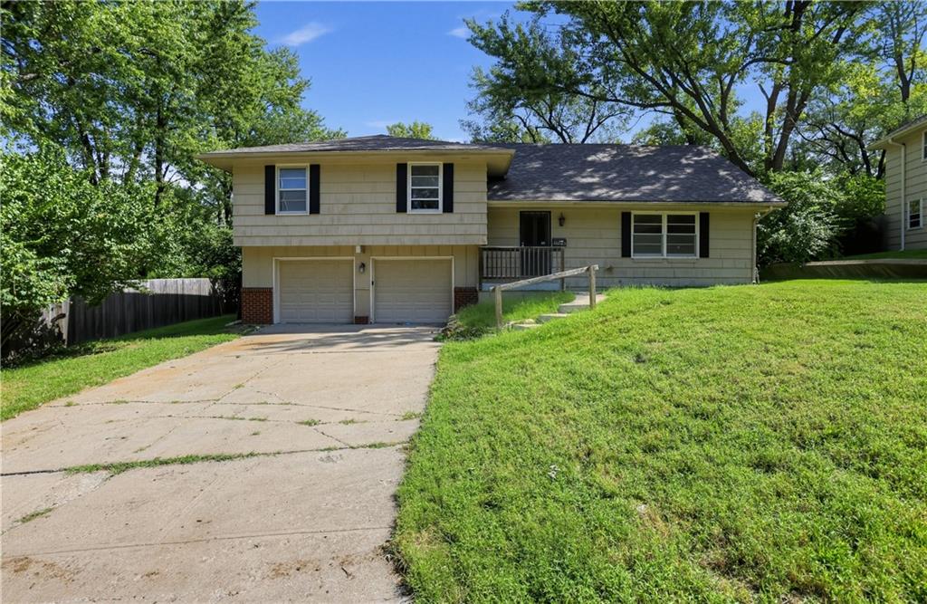 Listing Photo MLS #HMS2634519
