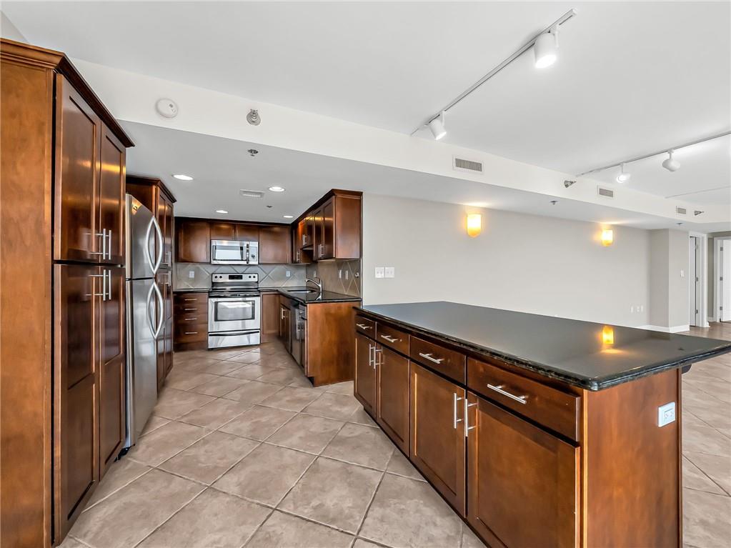 Listing Photo MLS #HMS2634535