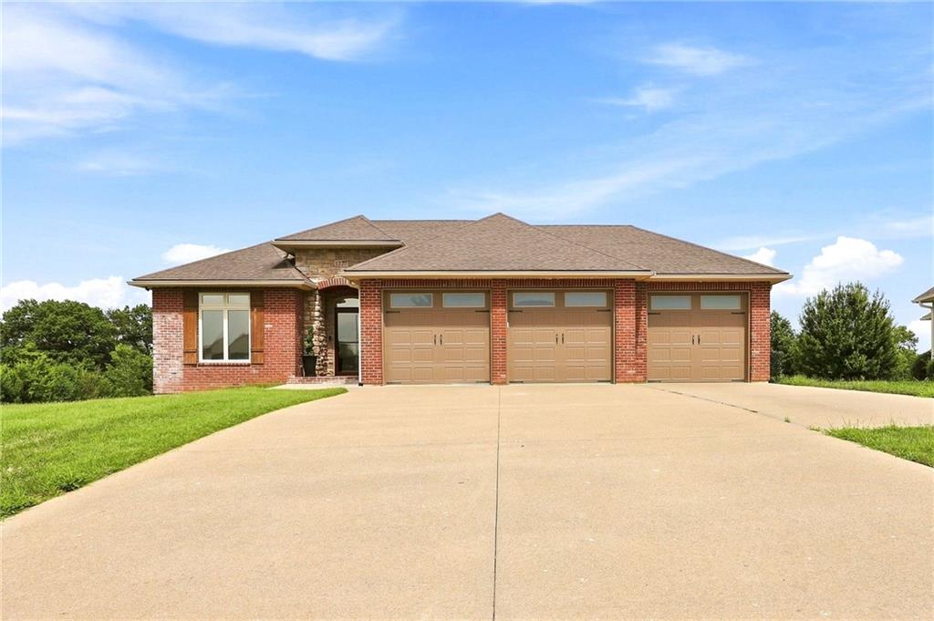 Listing Photo MLS #HMS2634658