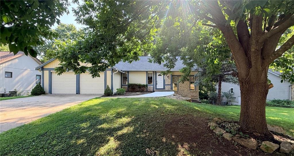 Listing Photo MLS #HMS2634846