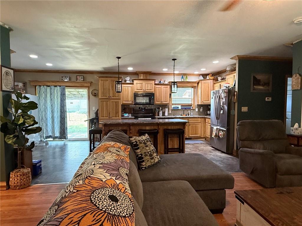 Listing Photo MLS #HMS2634984