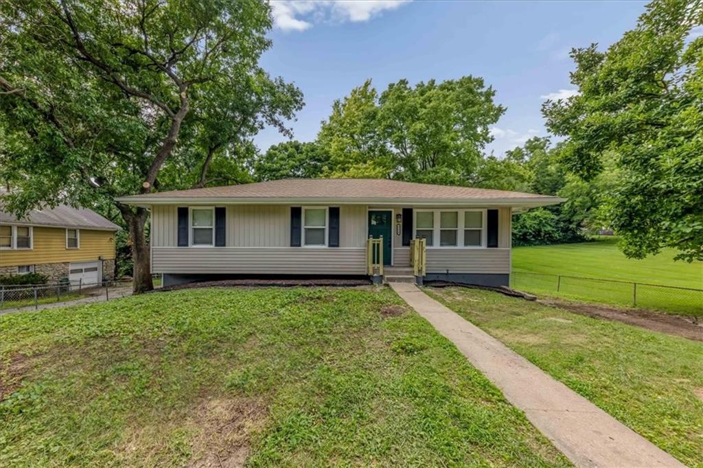 Listing Photo MLS #HMS2635032