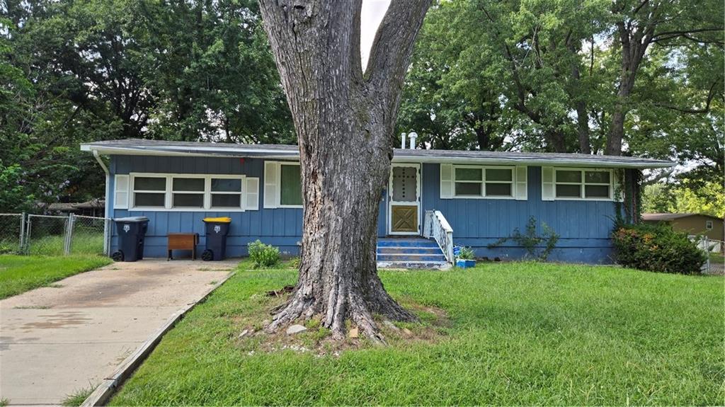 Listing Photo MLS #HMS2635132