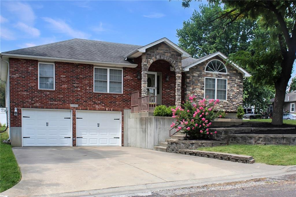 Listing Photo MLS #HMS2635212