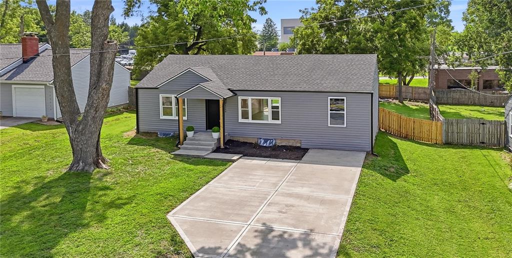 Listing Photo MLS #HMS2635223