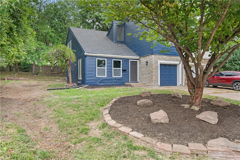 Listing Photo MLS #HMS2635359