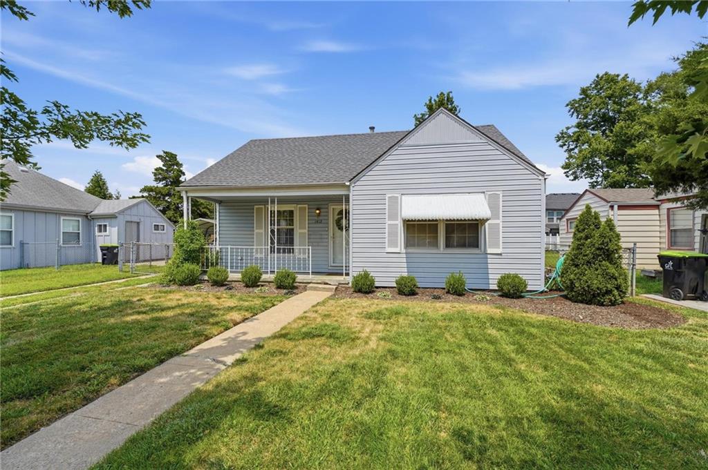 Listing Photo MLS #HMS2635476