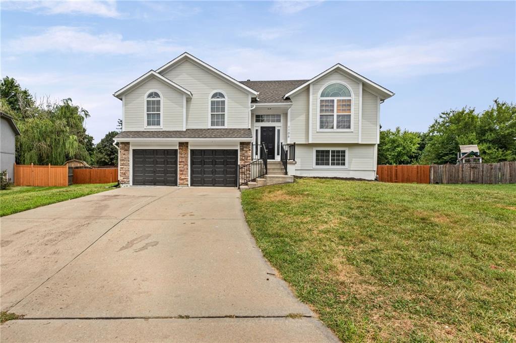 Listing Photo MLS #HMS2635576