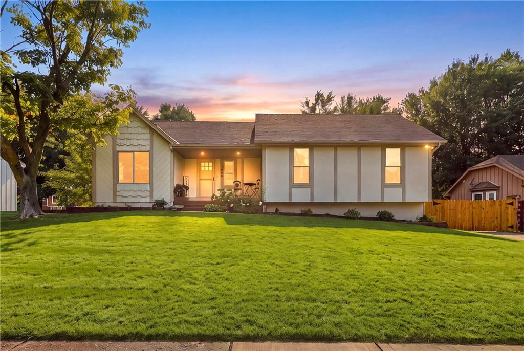 Listing Photo MLS #HMS2635680