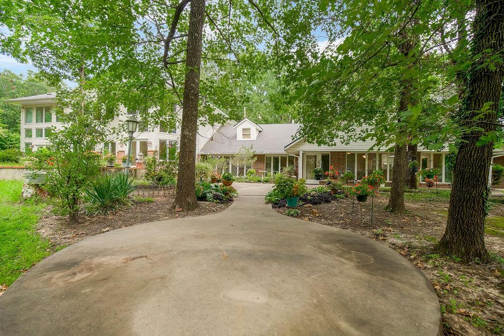 Listing Photo MLS #HMS2635936