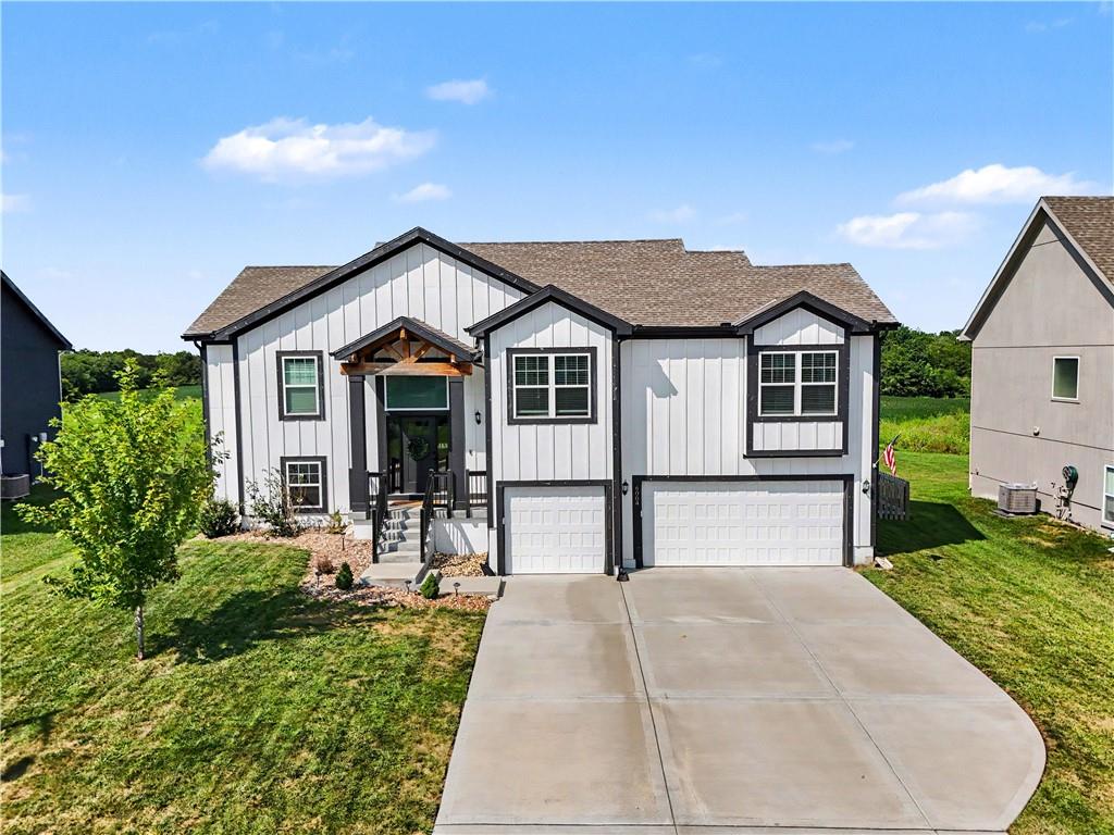 Listing Photo MLS #HMS2636072
